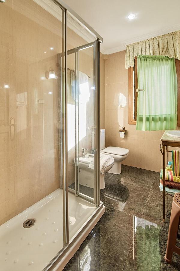 Alojamiento Extrahotelero Casa Ernestina Castillo  Экстерьер фото
