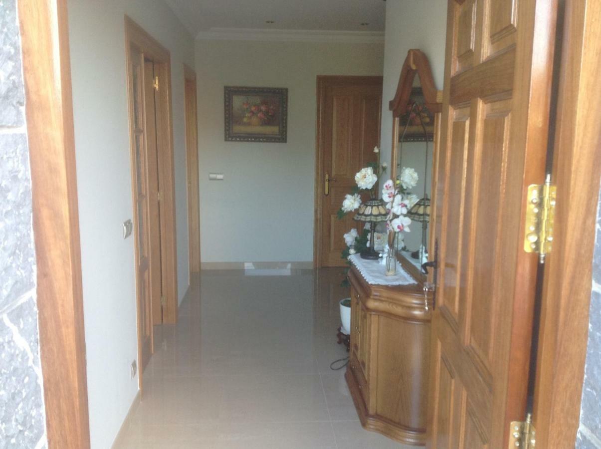 Alojamiento Extrahotelero Casa Ernestina Castillo  Экстерьер фото