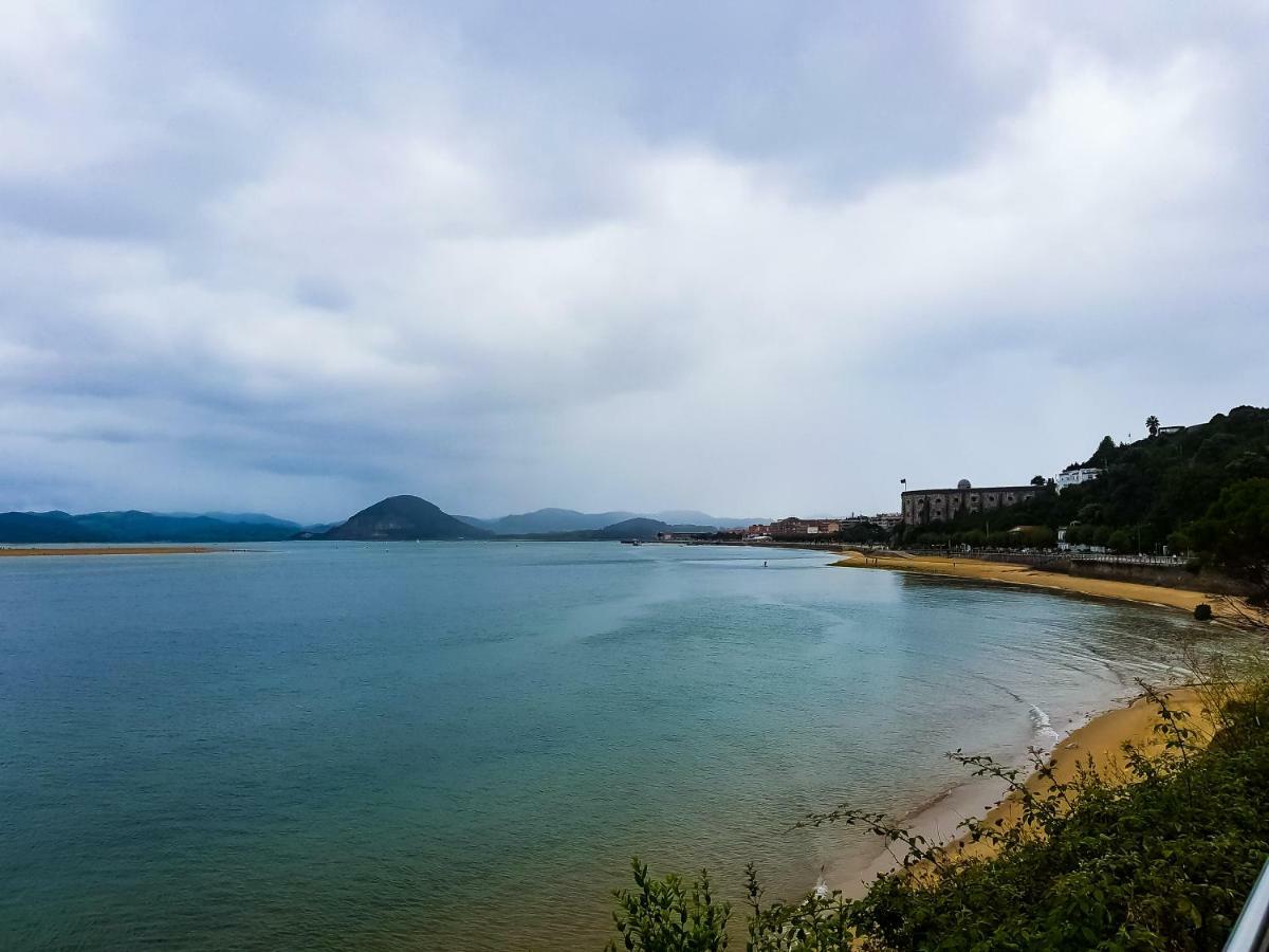 Alojamiento Extrahotelero Casa Ernestina Castillo  Экстерьер фото